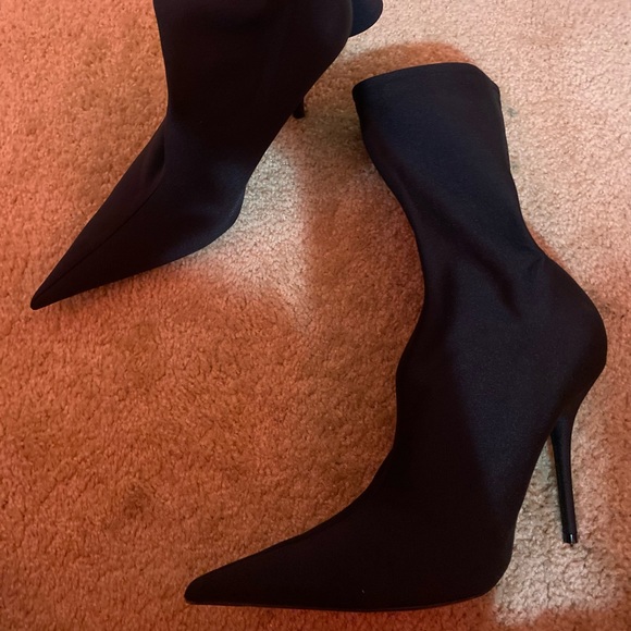 WOMEN'S BALENCIAGA KNIFE 110MM BOOTIE IN BLACK - Picture 6 of 8